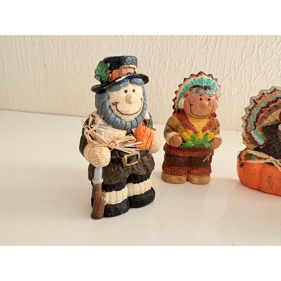 Thanksgiving Figurines Set Pilgrim Turkey Native Scarecrow Decor Fall - Picture 3 of 5